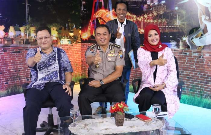 Kabid Humas Polda Jatim Paparkan Pencegahan Hoax dalam Dialog Interaktif di BBS TV