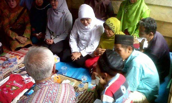Jokowi Minta Pembunuh Yuyun Dihukum Berat, 14 Pemerkosa akan Dikebiri Jokowi Minta Pembunuh Yuyun Dihukum Berat, 14 Pemerkosa akan Dikebiri