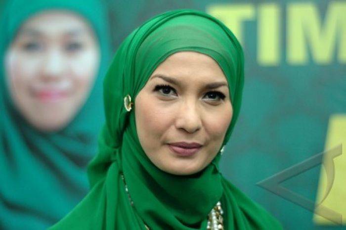 PKB Beri Sinyal Usung Arzeti Bilbina dalam Pilwali Surabaya PKB Beri Sinyal Usung Arzeti Bilbina dalam Pilwali Surabaya