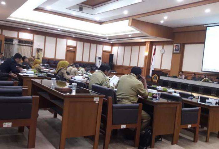Tingkatkan Ekonomi Desa, DPRD Gresik Buat Ranperda BUMDes Tingkatkan Ekonomi Desa, DPRD Gresik Buat Ranperda BUMDes