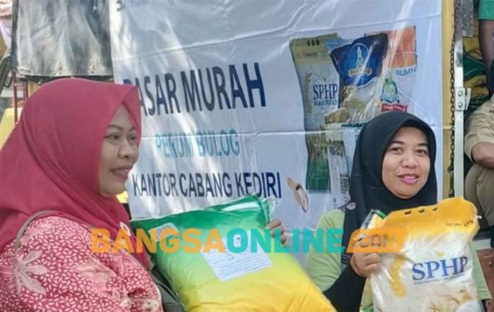 Stok Beras di Kediri Aman, Bulog Minta Masyarakat Tak Usah Khawatir Stok Beras di Kediri Aman, Bulog Minta Masyarakat Tak Usah Khawatir