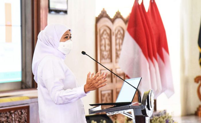 Diberi Nama Inavac, Gubernur Khofifah Bangga Vaksin Karya Unair Jadi Solusi Bangsa Atasi Covid-19 Diberi Nama Inavac, Gubernur Khofifah Bangga Vaksin Karya Unair Jadi Solusi Bangsa Atasi Covid-19