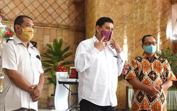 Wali Kota Kediri Tinjau Kesiapan Gereja Menggelar Ibadah di Era New Normal Wali Kota Kediri Tinjau Kesiapan Gereja Menggelar Ibadah di Era New Normal