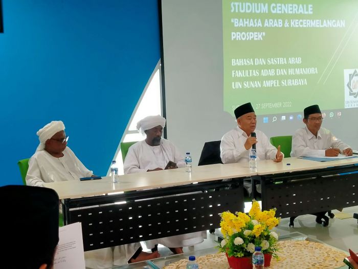 Tak Pernah Punya Tempat Kost, Kiai Miliarder ini Tidur di Mushalla saat Mahasiswa Tak Pernah Punya Tempat Kost, Kiai Miliarder ini Tidur di Mushalla saat Mahasiswa