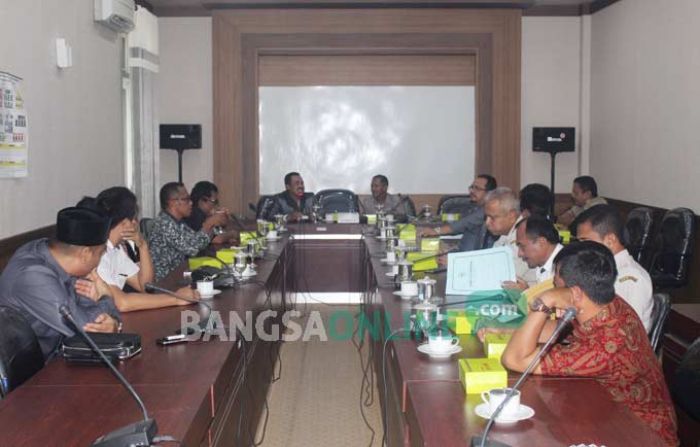 Berbagi Cara Peningkatan PAD, DPRD Jombang Terima Kunjungan Dewan Blitar