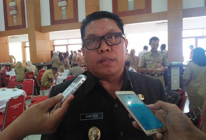 Meski Boleh Buka, Warung Makan di Kota Blitar Tak Boleh Tebar Aroma Masakan Meski Boleh Buka, Warung Makan di Kota Blitar Tak Boleh Tebar Aroma Masakan