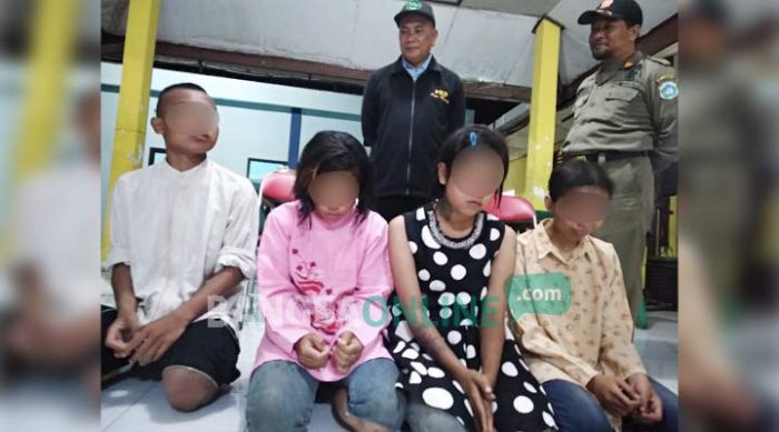 Ngamen di Traffic Light Babat, Sejumlah Anjal Diamankan Satpol PP Ngamen di Traffic Light Babat, Sejumlah Anjal Diamankan Satpol PP