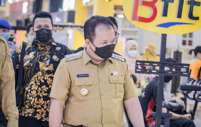 Kawal PPKM Darurat di Jember, Bupati Hendy dan Wabup Gus Firjaun Intens Gelar Patroli Malam Hari Kawal PPKM Darurat di Jember, Bupati Hendy dan Wabup Gus Firjaun Intens Gelar Patroli Malam Hari