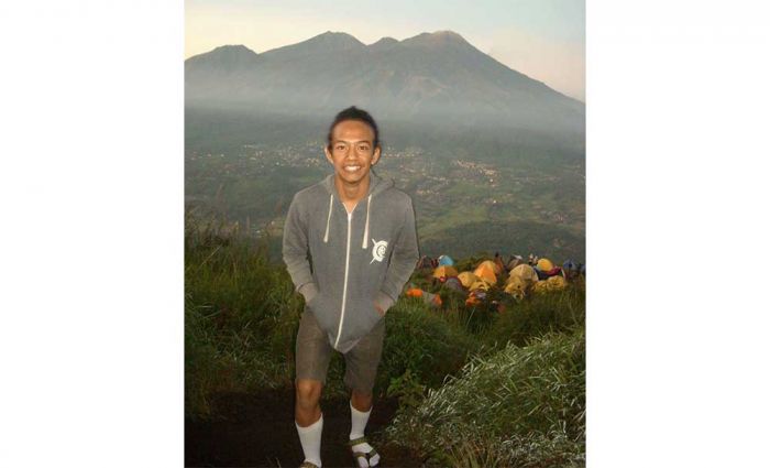 Komparasi Celana Panjang dan Pendek saat Mendaki, Kamu Tim yang Mana? Komparasi Celana Panjang dan Pendek saat Mendaki, Kamu Tim yang Mana?