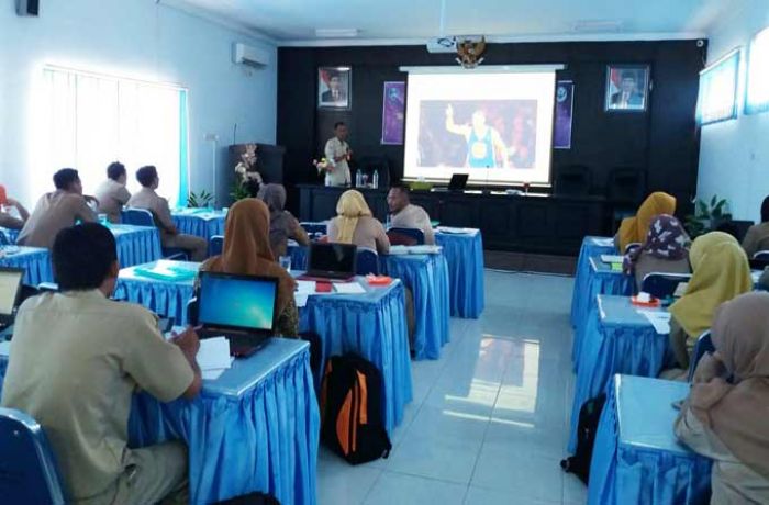 Tingkatkan Kemampuan Jurnalistik, Dinkes Situbondo Latih 17 Pegawai Bidang Promkes Tingkatkan Kemampuan Jurnalistik, Dinkes Situbondo Latih 17 Pegawai Bidang Promkes
