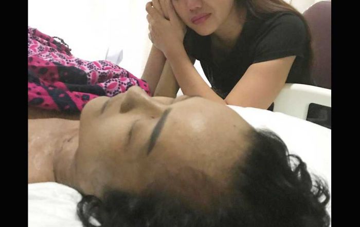 Julia Perez Meninggal, Direncanakan Dimakamkan Hari Ini, Sejumlah Artis Berduka Julia Perez Meninggal, Direncanakan Dimakamkan Hari Ini, Sejumlah Artis Berduka