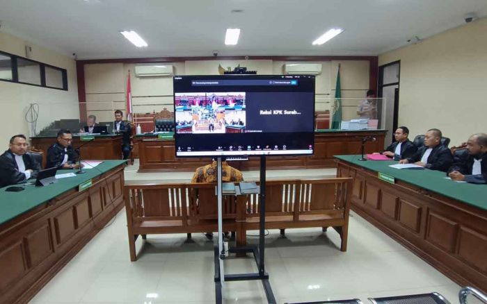 Jalani Sidang Perdana, Begini Dakwaan Jaksa KPK ke Bupati Sidoarjo Nonaktif Jalani Sidang Perdana, Begini Dakwaan Jaksa KPK ke Bupati Sidoarjo Nonaktif