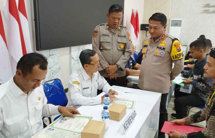 Kapolres Ngawi Tinjau Verifikasi Penerimaan Calon Anggota Polri Kapolres Ngawi Tinjau Verifikasi Penerimaan Calon Anggota Polri