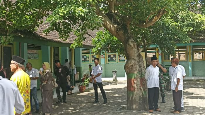 Pembangunan KDMP di Kanigoro Blitar , Ruang SD Negeri Tlogo 2 Ada yang Dirobohkan