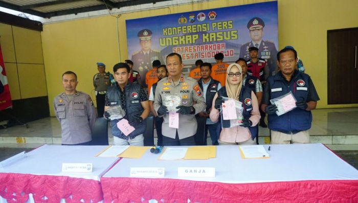 Polresta Sidoarjo Tangkap 4 Pelaku dan Sita 2,6 Kg Ganja di Pertengahan Juli