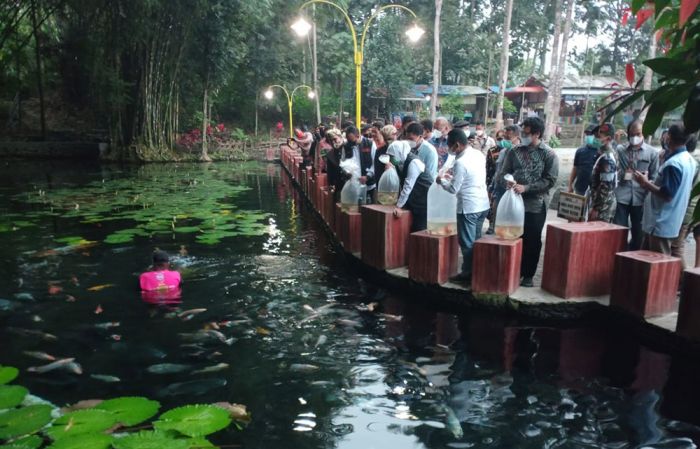 Gubernur Khofifah Resmikan Wisata Alam dan Wisata Amal Lumajang Gubernur Khofifah Resmikan Wisata Alam dan Wisata Amal Lumajang