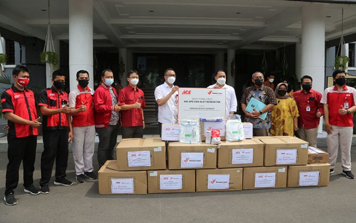 Fokus ke Nakes dan Petugas Pemulasaran Jenazah, PT Ace Hardware Serahkan Bantuan Keempat Kalinya