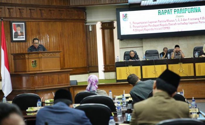 DPRD dan Pemkab Tuban Gelar Rapat Paripurna Bahas 4 Raperda Inisiatif DPRD dan Pemkab Tuban Gelar Rapat Paripurna Bahas 4 Raperda Inisiatif