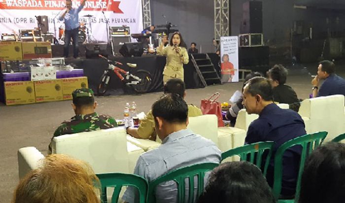 Bersama OJK, Indah Kurnia Ajak Masyarakat Bijak Sikapi Pinjaman Online Bersama OJK, Indah Kurnia Ajak Masyarakat Bijak Sikapi Pinjaman Online