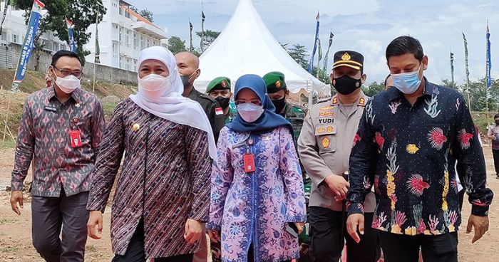 Hibahkan 3,5 Hektare Tanah untuk Sekolah, Gubernur Khofifah Apresiasi Langkah Wali Kota Kediri Hibahkan 3,5 Hektare Tanah untuk Sekolah, Gubernur Khofifah Apresiasi Langkah Wali Kota Kediri
