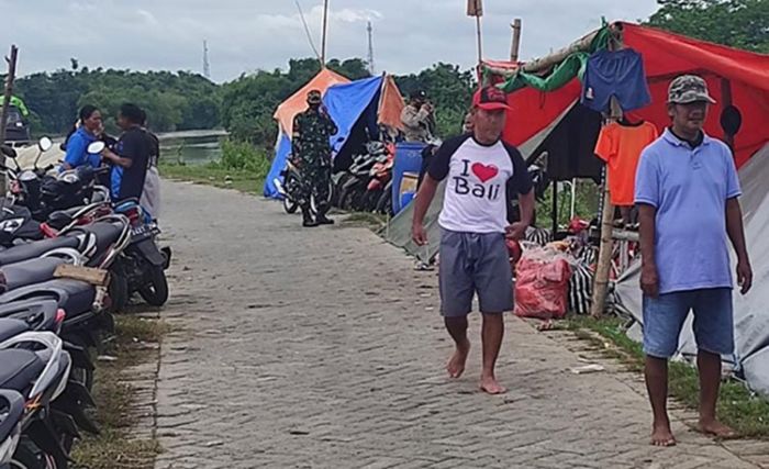 ​Dua Warga Pengungsi di Tanggul Brantas Jombang Meninggal Dunia, Keduanya Lansia