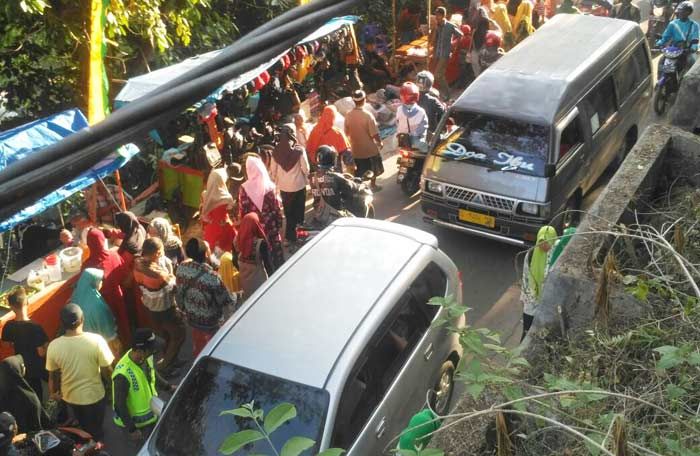 Haul Mbah Abdul Jabar, Jalur Singgahan-Tuban Ditutup Sementara Haul Mbah Abdul Jabar, Jalur Singgahan-Tuban Ditutup Sementara