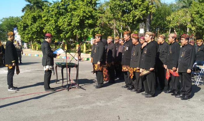 Bupati Pamekasan Lantik Sekdakab Pamekasan di Taman Kota Arek Lancor Bupati Pamekasan Lantik Sekdakab Pamekasan di Taman Kota Arek Lancor