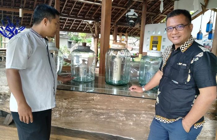Berburu Botol Bekas Era Dinasti Ming di Kampung Lumbung Kota Batu Berburu Botol Bekas Era Dinasti Ming di Kampung Lumbung Kota Batu