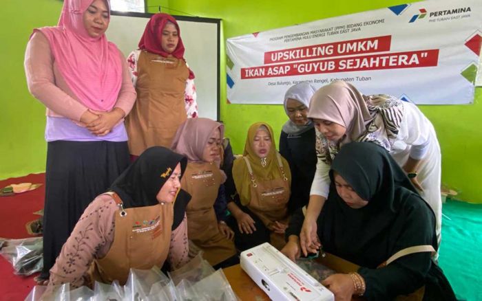 PHE TEJ Berikan Pelatihan Perajin Ikan Lele Asap di Tuban