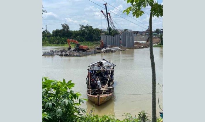 Dinas PU Bina Marga Jatim Targetkan Pembangunan Jembatan Jongbiru Kediri Tuntas Mei 2024 Dinas PU Bina Marga Jatim Targetkan Pembangunan Jembatan Jongbiru Kediri Tuntas Mei 2024