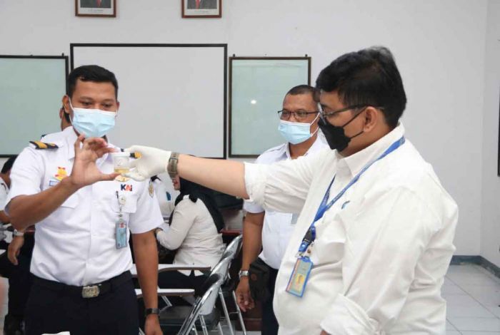 Gandeng BNNK, Daop 7 Madiun Gelar Tes Narkoba Gandeng BNNK, Daop 7 Madiun Gelar Tes Narkoba