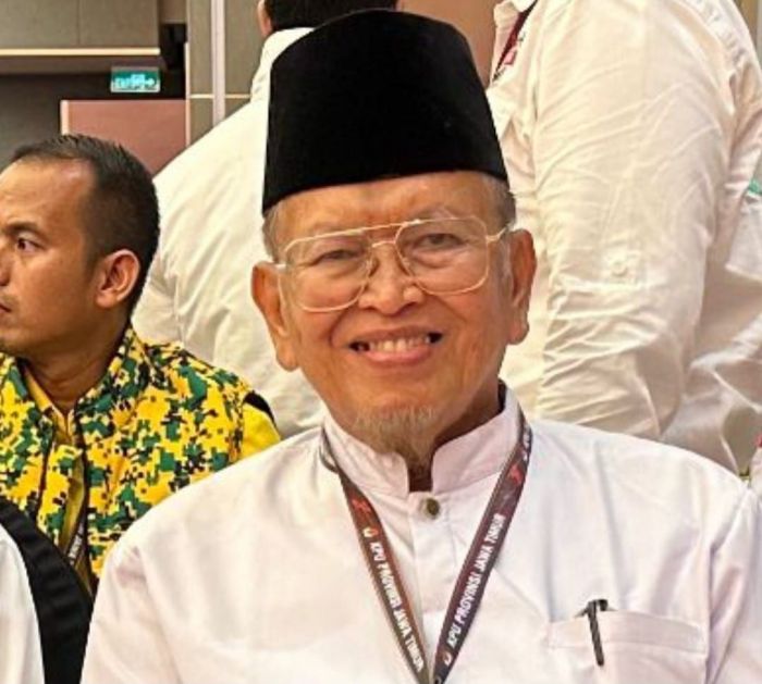 Prof KH Ridwan Nasir Wafat dalam Perjalanan Pulang Umrah Prof KH Ridwan Nasir Wafat dalam Perjalanan Pulang Umrah