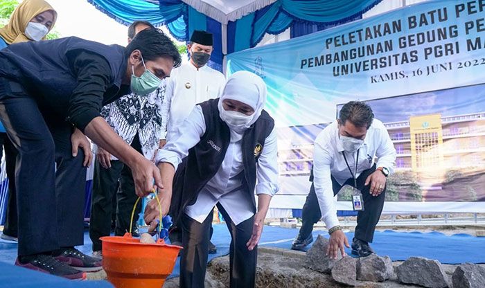 Gedung Laboratorium Terpadu Universitas PGRI Madiun Diresmikan