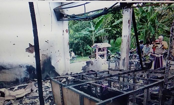 Toko Sparepart dan Sembako di Sumenep Ludes Dilalap Si Jago Merah Toko Sparepart dan Sembako di Sumenep Ludes Dilalap Si Jago Merah