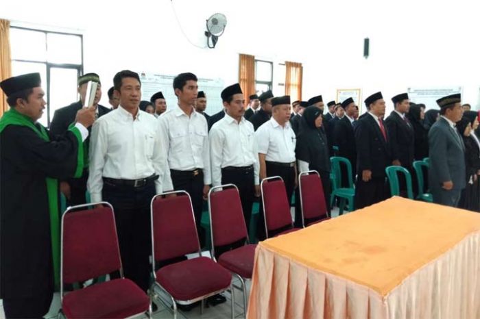 KPU Tuban Lantik 44 PPK dan 6 PPS KPU Tuban Lantik 44 PPK dan 6 PPS