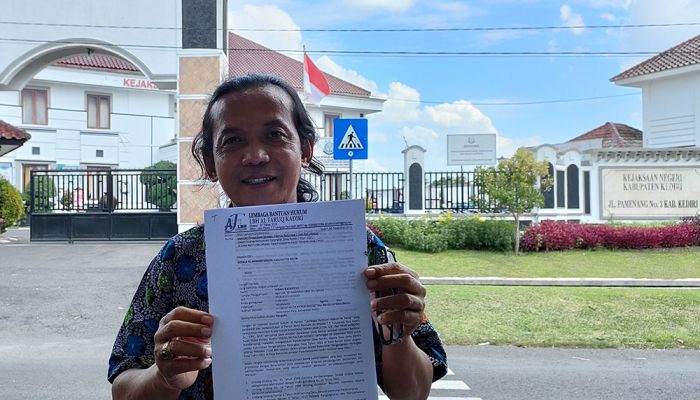 Diduga Ada Jual Beli Jabatan Perangkat Desa di Pare, LBH Al Faruq Lapor Kejaksaan Kabupaten Kediri Diduga Ada Jual Beli Jabatan Perangkat Desa di Pare, LBH Al Faruq Lapor Kejaksaan Kabupaten Kediri