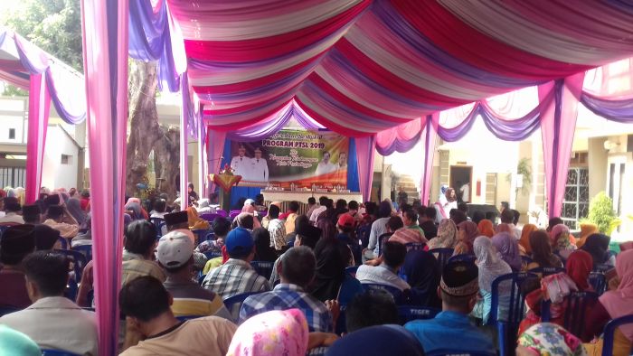 Ratusan Sertifikat PTSL di Kota Probolinggo Diserahkan Secara Gratis Ratusan Sertifikat PTSL di Kota Probolinggo Diserahkan Secara Gratis