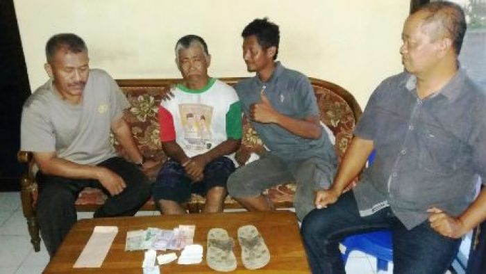 Kakek Asal Winongan Pasuruan Jadi Pengecer Togel, Ditangkap Kakek Asal Winongan Pasuruan Jadi Pengecer Togel, Ditangkap