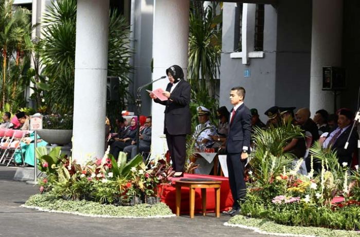 Tak Ada Car Free Night, Risma Pilih Refleksi Bersama Seluruh Jajaran SKPD saat Tahun Baru Tak Ada Car Free Night, Risma Pilih Refleksi Bersama Seluruh Jajaran SKPD saat Tahun Baru