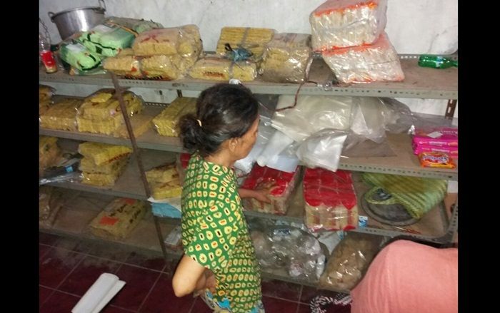Sekap Korban Hingga Pagi, Perampok di Ngawi Kuras Perhiasan dan Rokok Sekap Korban Hingga Pagi, Perampok di Ngawi Kuras Perhiasan dan Rokok