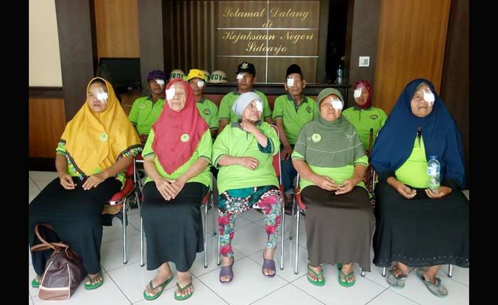 Warga Sidoarjo Bersyukur Bisa Operasi Katarak Gratis dari Kejari Sidoarjo Warga Sidoarjo Bersyukur Bisa Operasi Katarak Gratis dari Kejari Sidoarjo