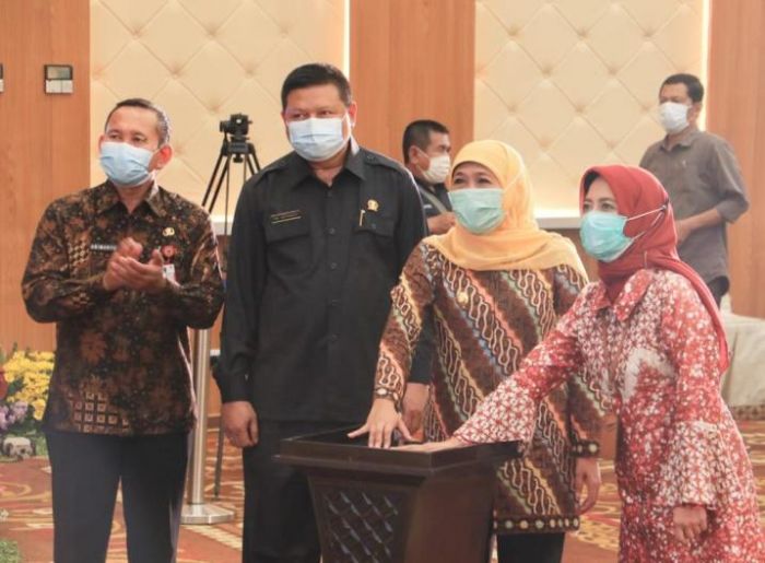 Gubernur Khofifah Resmikan Command Center dan International Training Class di BPSDM Jatim Gubernur Khofifah Resmikan Command Center dan International Training Class di BPSDM Jatim