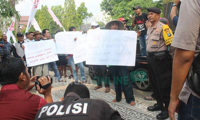 Pemkab Ngawi Kembali Digeruduk Warga Desa Klitik, Kali ini Minta Tukar Guling TKD Ditunda