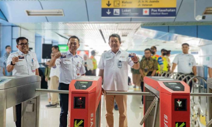Cihuy! JakCard Bank DKI Sekarang Bisa Jadi Tiket Perjalanan KRL, Begini Cara Mendapatkannya Cihuy! JakCard Bank DKI Sekarang Bisa Jadi Tiket Perjalanan KRL, Begini Cara Mendapatkannya