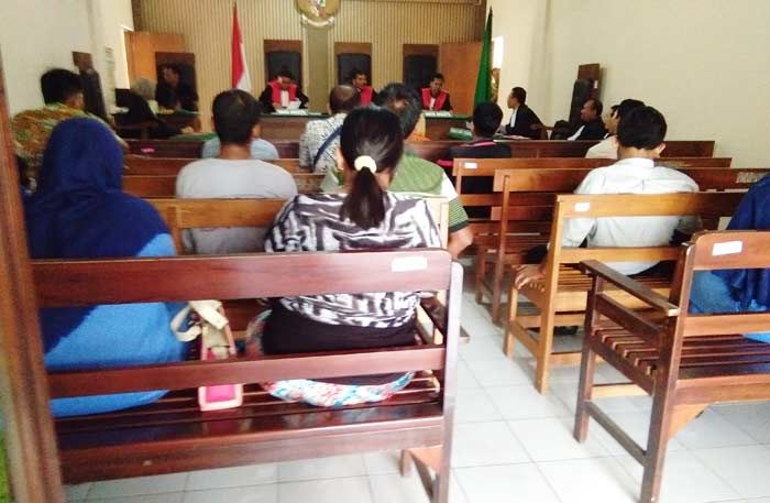 Cekcok Masalah Sepele, Saling Pukul, Dua Wanita ini Terancam Penjara Cekcok Masalah Sepele, Saling Pukul, Dua Wanita ini Terancam Penjara