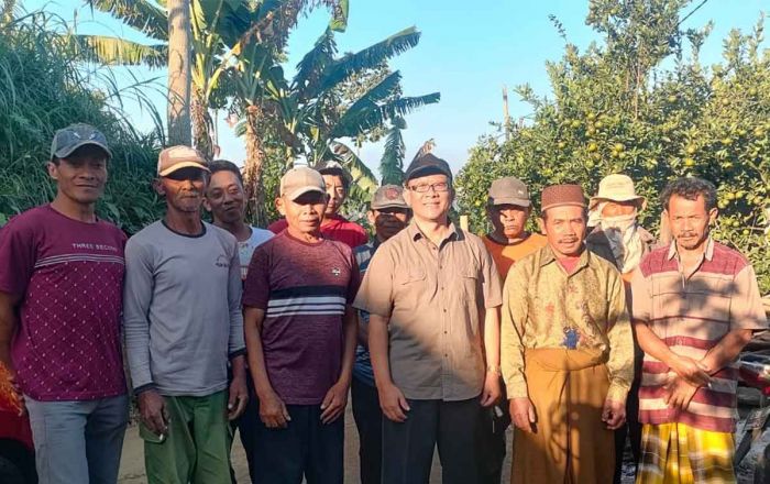 Tingkatkan Kesejahteraan Petani, Anggota Fraksi PKB DPRD Kota Batu Bagikan Ternak Gratis Tingkatkan Kesejahteraan Petani, Anggota Fraksi PKB DPRD Kota Batu Bagikan Ternak Gratis