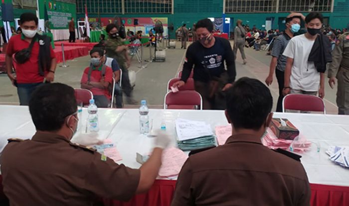 Terjaring Operasi Yustisi, 794 Warga Sidoarjo Jalani Sidang Hari Ini Terjaring Operasi Yustisi, 794 Warga Sidoarjo Jalani Sidang Hari Ini