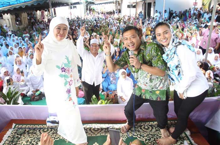 Anang Komitmen Dukung Khofifah di Pilgub Jawa Timur Anang Komitmen Dukung Khofifah di Pilgub Jawa Timur