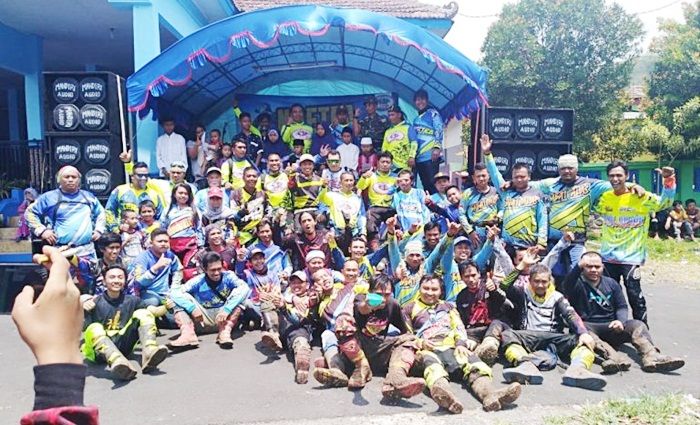 Ngetrail Sambil Beramal, LTC Malang Santuni Belasan Anak Yatim Ngetrail Sambil Beramal, LTC Malang Santuni Belasan Anak Yatim