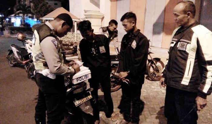 Acuhkan Maklumat Polres Ngawi, Belasan Motor Diamankan Saat Malam Pengesahan Warga PSHT